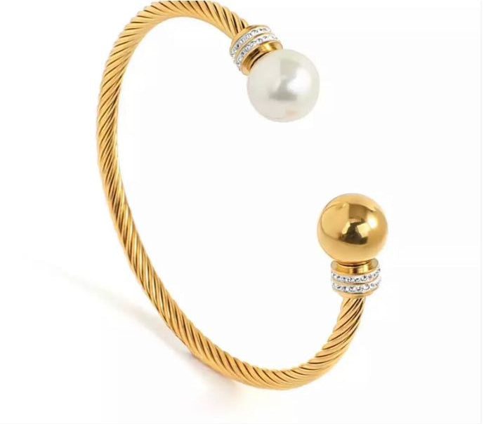 Pearl Hand Cuff Gold Plate