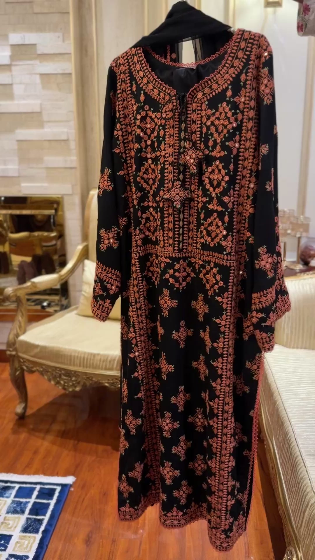 Black and rust Sindhi 🧡