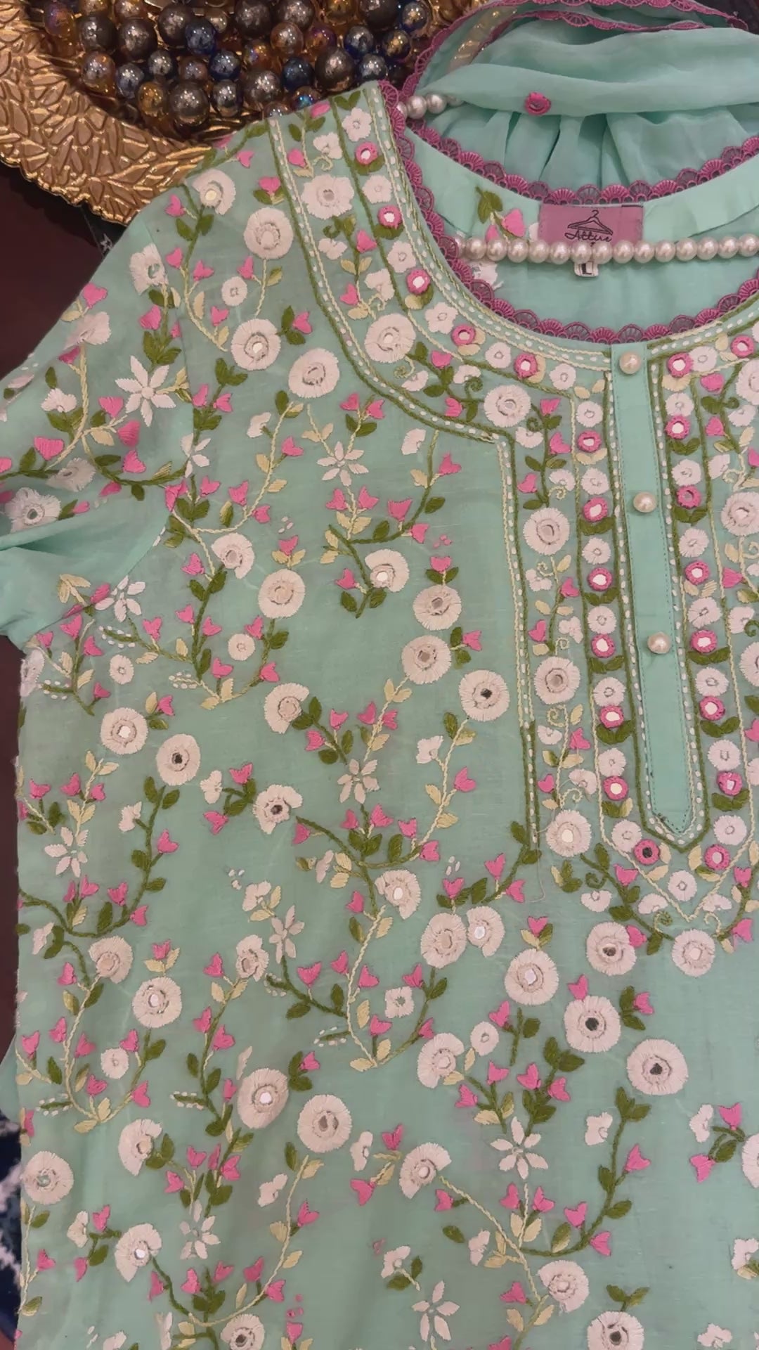 Aqua pink